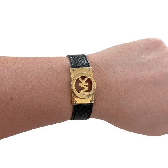 MICHAEL KORS • Black Leather Gold Logo Adjustable Bracelet - Picture 10 of 12